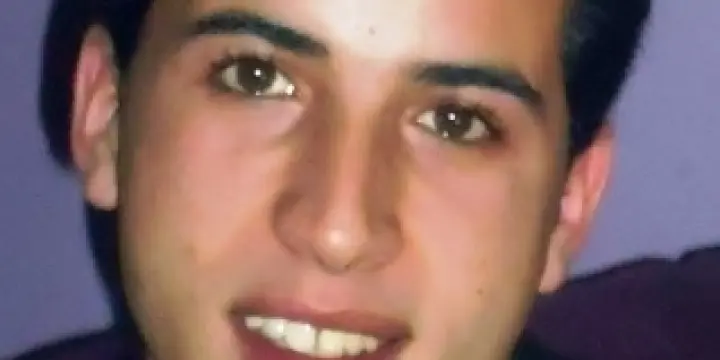 serveur de 25 ans trés motivée