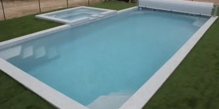 Piscine Coque Freedom infinity 8
