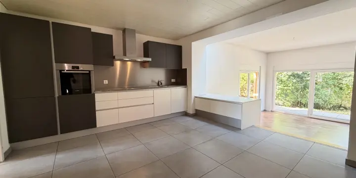 A louer appartement plein pied avec cachet de 3.5 pièces à Delémont