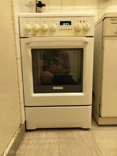 Cuisinière avec platine vitrocéramique à Montreux