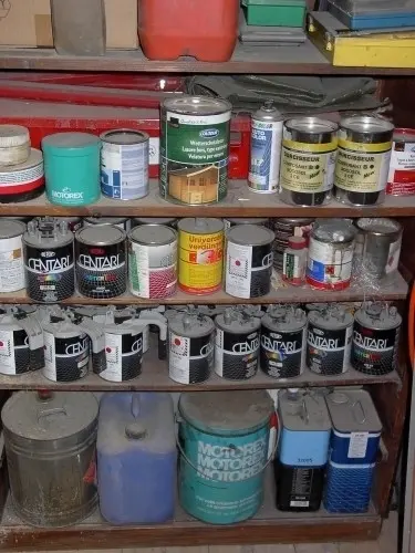 A vendre lot de peinture à Sierre