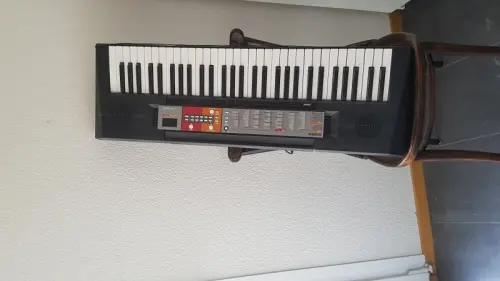 Je vendre un clavier électronique à essert pittet