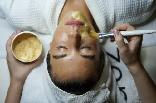 Soin Detox Face Glow à Granges-Paccot
