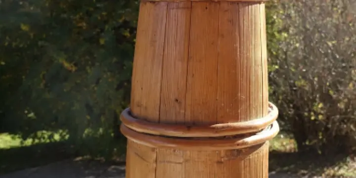 Baratte en bois ancienne
