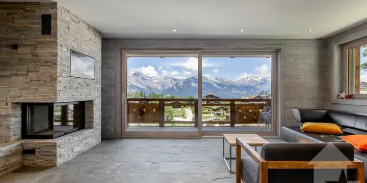 Luxueux appartement de 4.5 p, état de neuf, 3 sdb, vue splendide
