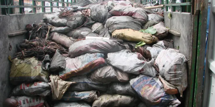 Câble de cuivre dénudés