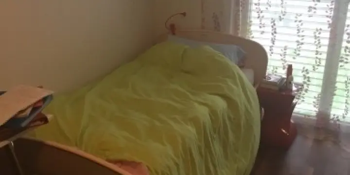 lit complet pour une enfant avec commode