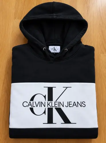 Pull noir Calvin Klein Jeans