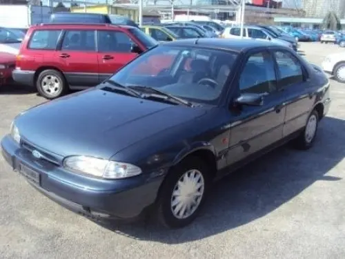 Ford Mondeo 2.0i CLX à Lausanne