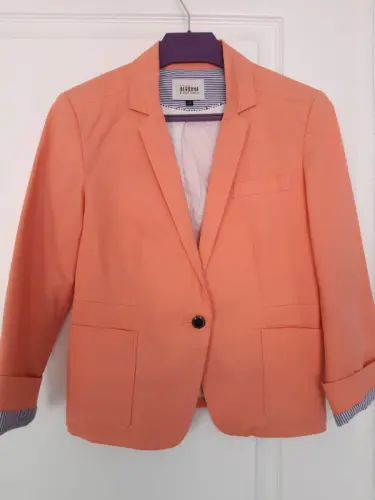 Blazer Bershka, taille S, couleur saumon à Genève