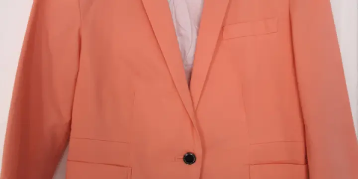 Blazer Bershka, taille S, couleur saumon