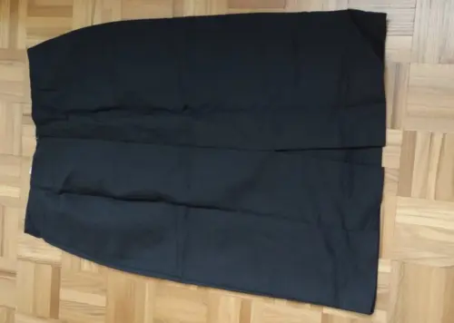Jupe noire H&M Comme neuve Taille à Moutier