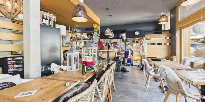 Restaurant mit Atmosphäre & Terrasse