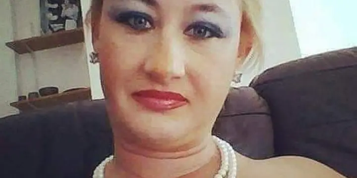 Escort pour Club jaccuzzi ou Cinema Porno ou Plan Q voiture