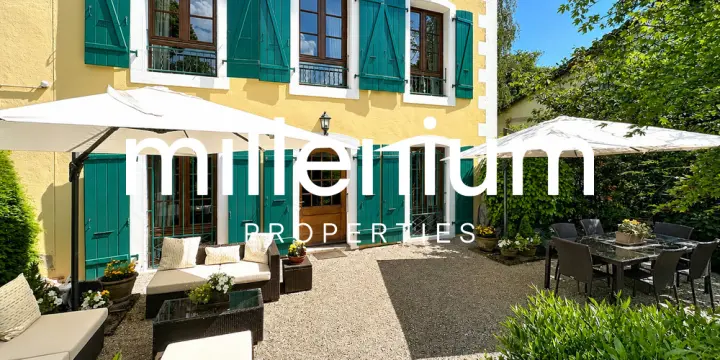 Appartement duplex de charme en rez-de-jardin au Château Barillet --Satigny