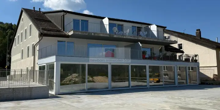 Local d'exception au bord du lac - 200 à 300 m² - Vue imprenable