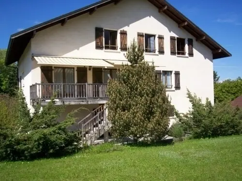 maison à St Pierre en Faucigny F-74800 - à St Pierre en Faucigny