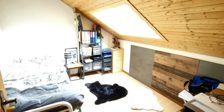 Apparemment 4.5 pces à louer
