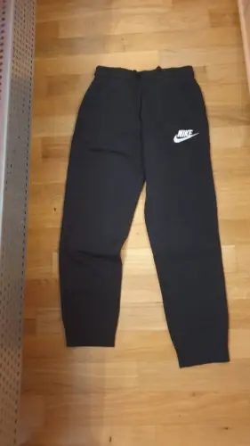 Pantalon Training fille Nike 10.- T 137 / 147 à Renens