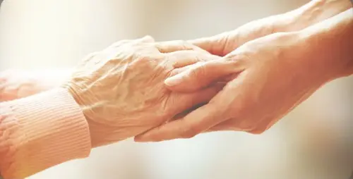 AIDE SOIGNANTE RECHERCHE GARDE PRIVÉ SOIN À DOMICILE à Genève