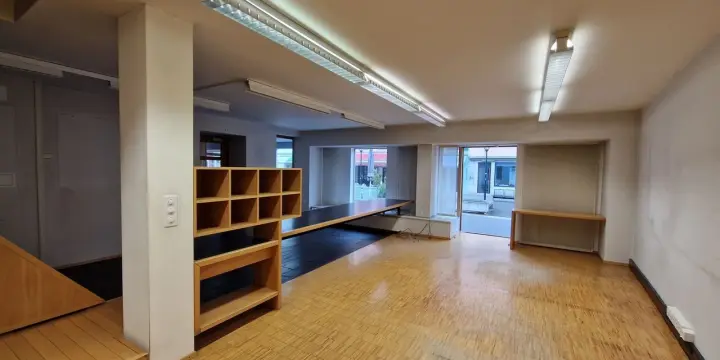 Surface commerciale en duplex de 105.45 m² à louer à Delémont