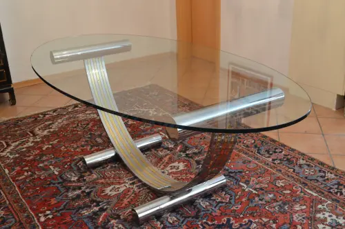 table en verre ovale à Chailly - Montreux