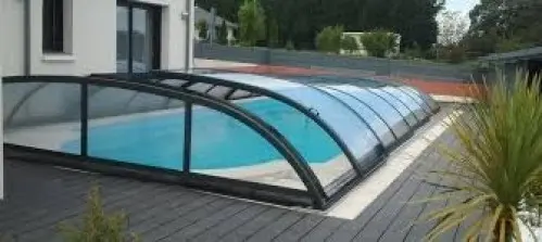 Abris de piscines a prix d'usine à Riaz