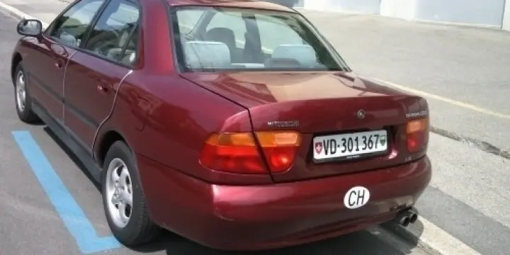 Mitsubishi Crisma 1.8 GDI