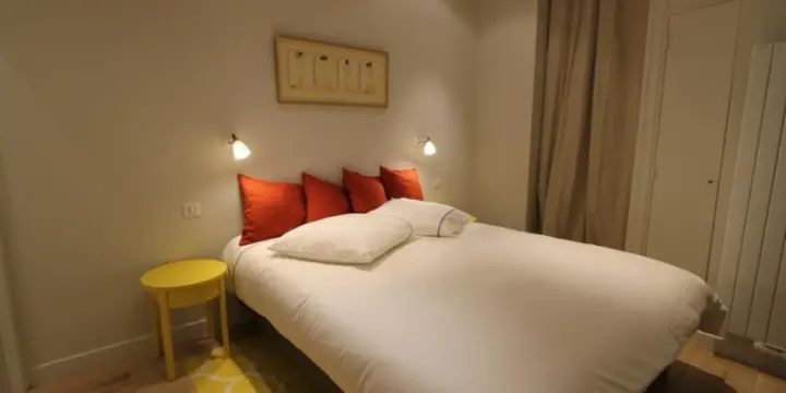 Beau Studio Avec Piscine Centre Geneve