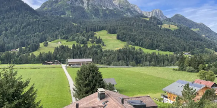 A vendre Grand 2 1/2 de 82m2