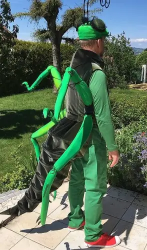 Costume de la fête des vigneron, Les Sauterelles à Lausanne