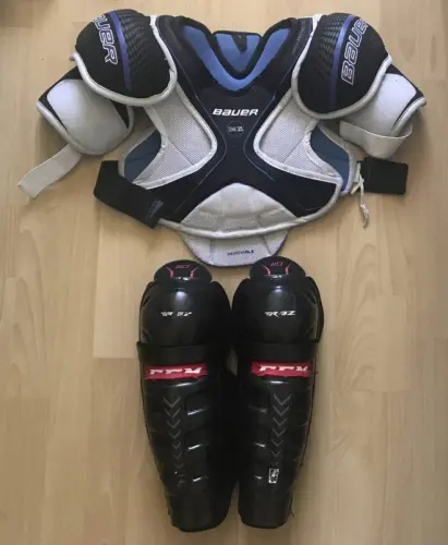 Plastron + jambières joueur - Taille Junior M (9 à 12 ans) à La Chaux-de-Fonds