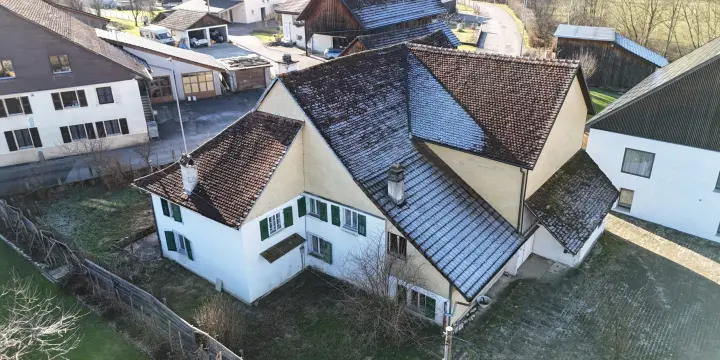 À vendre maison familiale de 5.5 pièces à rénover à Corban