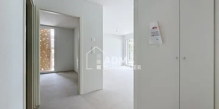 Appartement de 2.5pces neuf à quelques pas du centre de Saxon