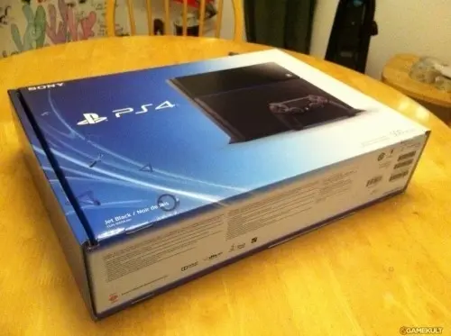 Je vends une PS4 à Nechatel