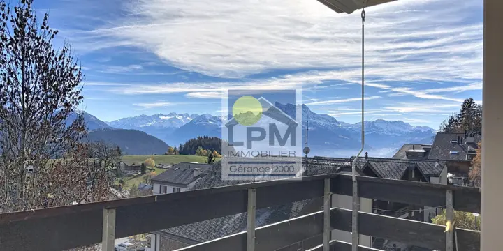 Opportunité au centre du village, 2.5 pièces de 64m2