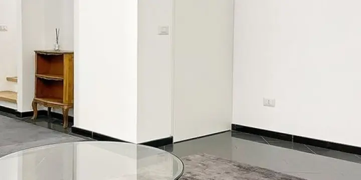 Appartement 4P entièrement rénové à Genève