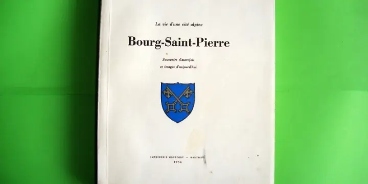 Bourg-Saint-Pierre, Valais, la vie d'une cité alpine