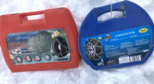 Chaines a neige à les Emibois