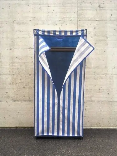 Penderie en tissu légère à Grône