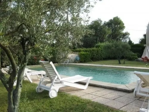 Sud de la France Mas avec piscine  à Avignon