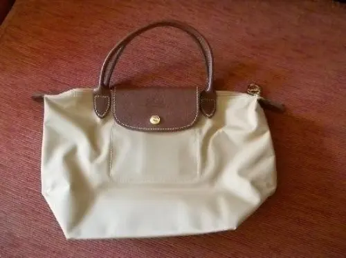 Je Recherche sac longchamp à Genève