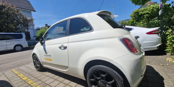 Parking extérieur dans la ville de Delémont à louer