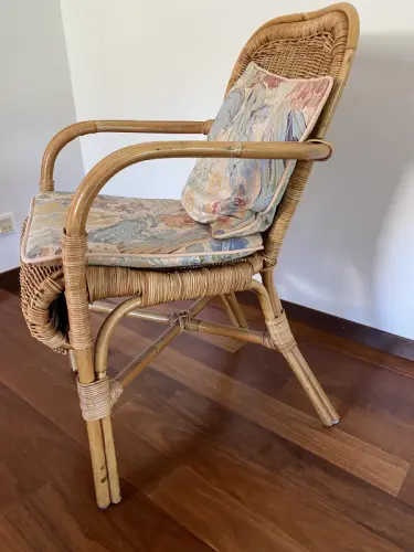 Lot de 4 superbes fauteuils en osier à Corseaux