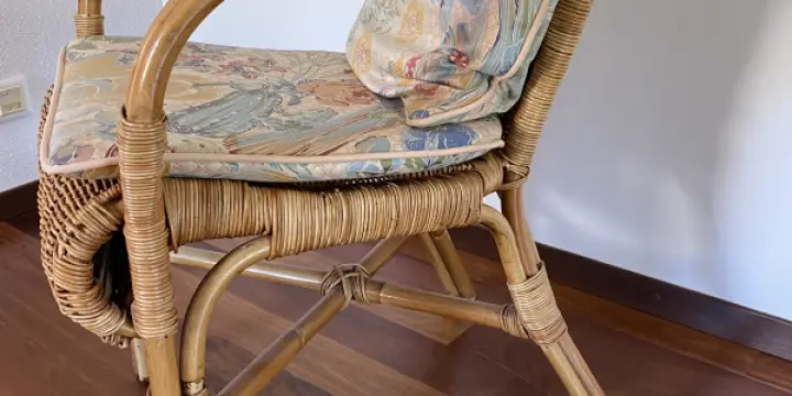 Lot de 4 superbes fauteuils en osier