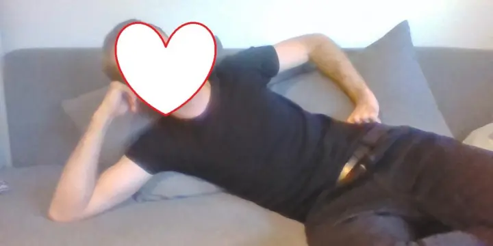 jh 30ans, blond 172cm, fin, bien membré