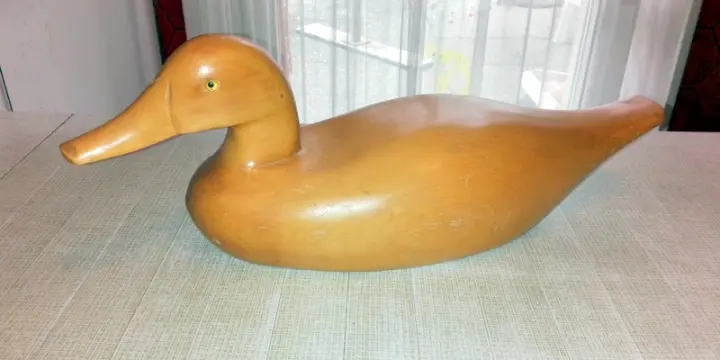 Canard grand format en bois beige