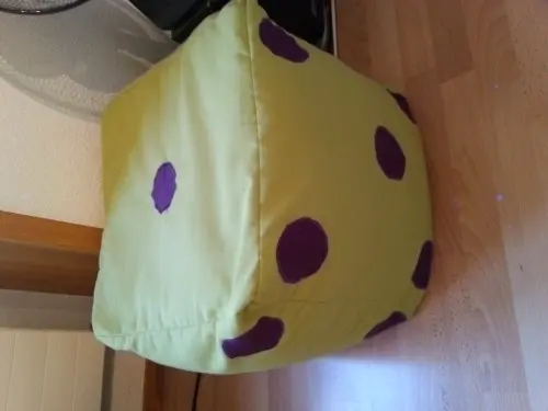 Je vend un pouf Dé