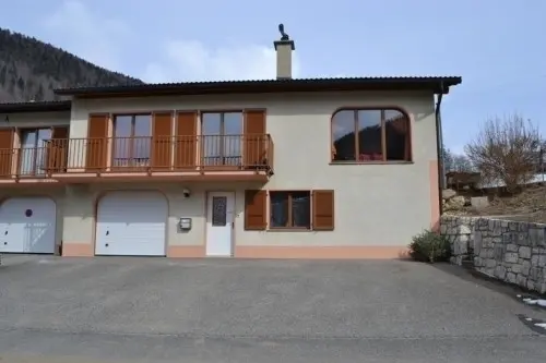 Villa mitoyenne  de 5.5 à Sonvilier