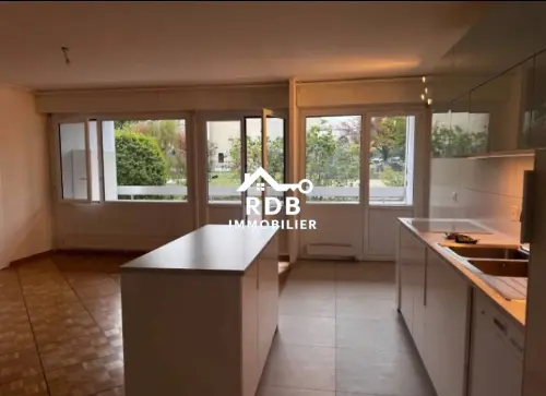 Appartement de 5,5 pièces au rez-de-chaussée situé à Petit Saconnex 1219